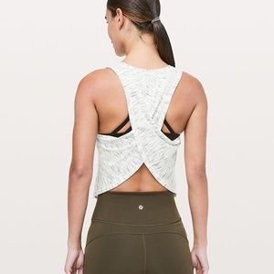 Lululemon Faster than light size 10